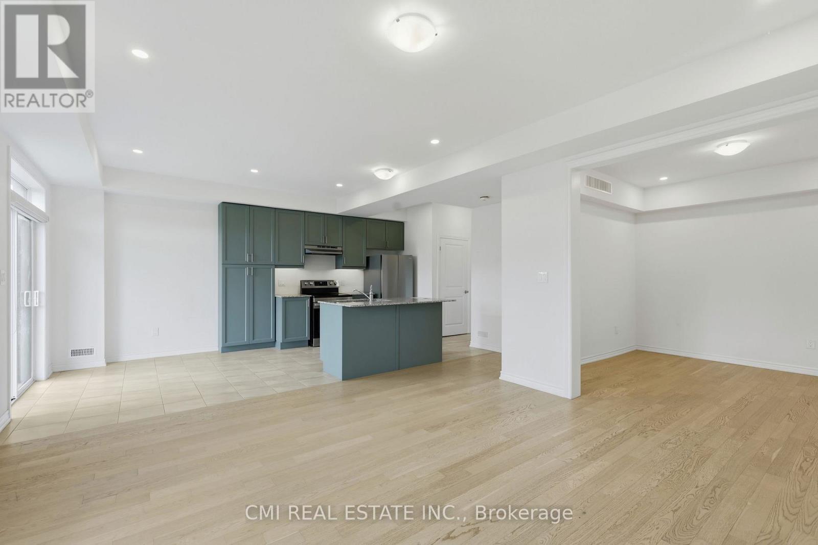 20 Hillcroft Way, Kawartha Lakes, ON - Indoor Photo Showing Kitchen