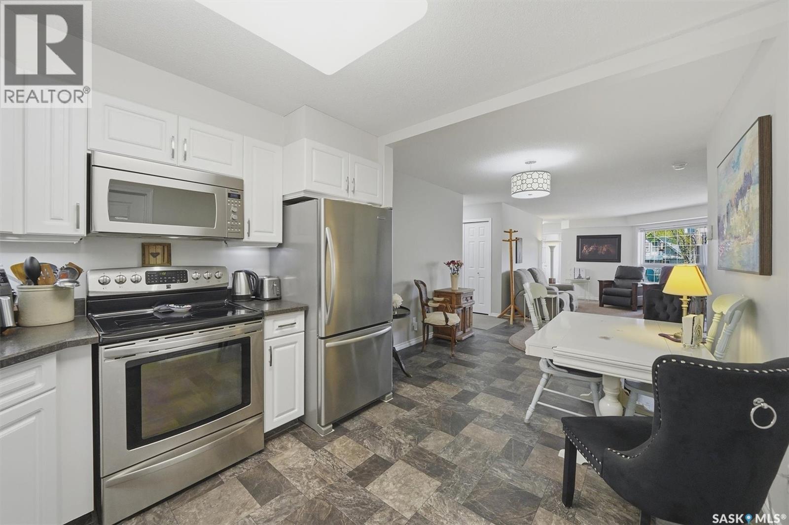 205 435 Main Street, Saskatoon, SK - Indoor Photo Showing Kitchen With Stainless Steel Kitchen