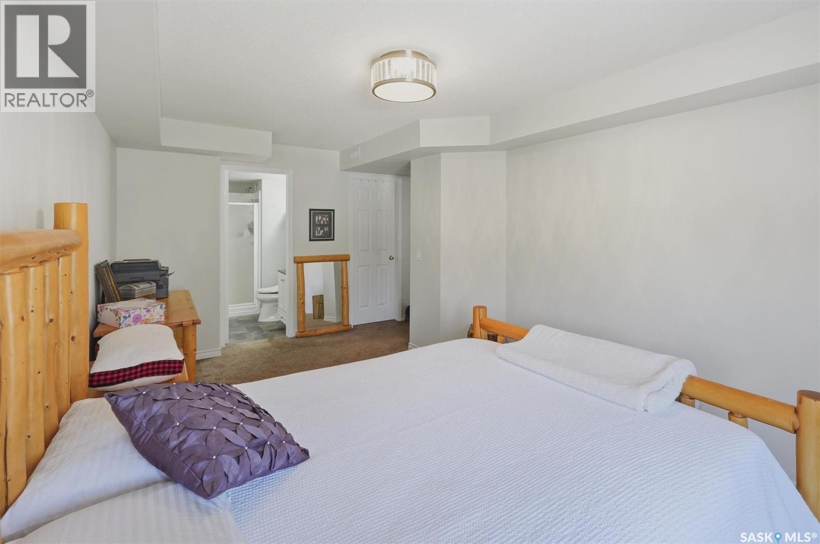 205 435 Main Street, Saskatoon, SK - Indoor Photo Showing Bedroom