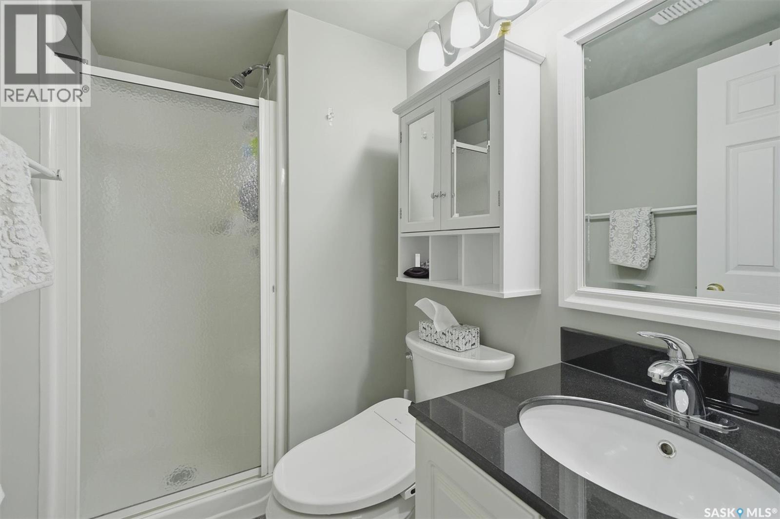 205 435 Main Street, Saskatoon, SK - Indoor Photo Showing Bathroom