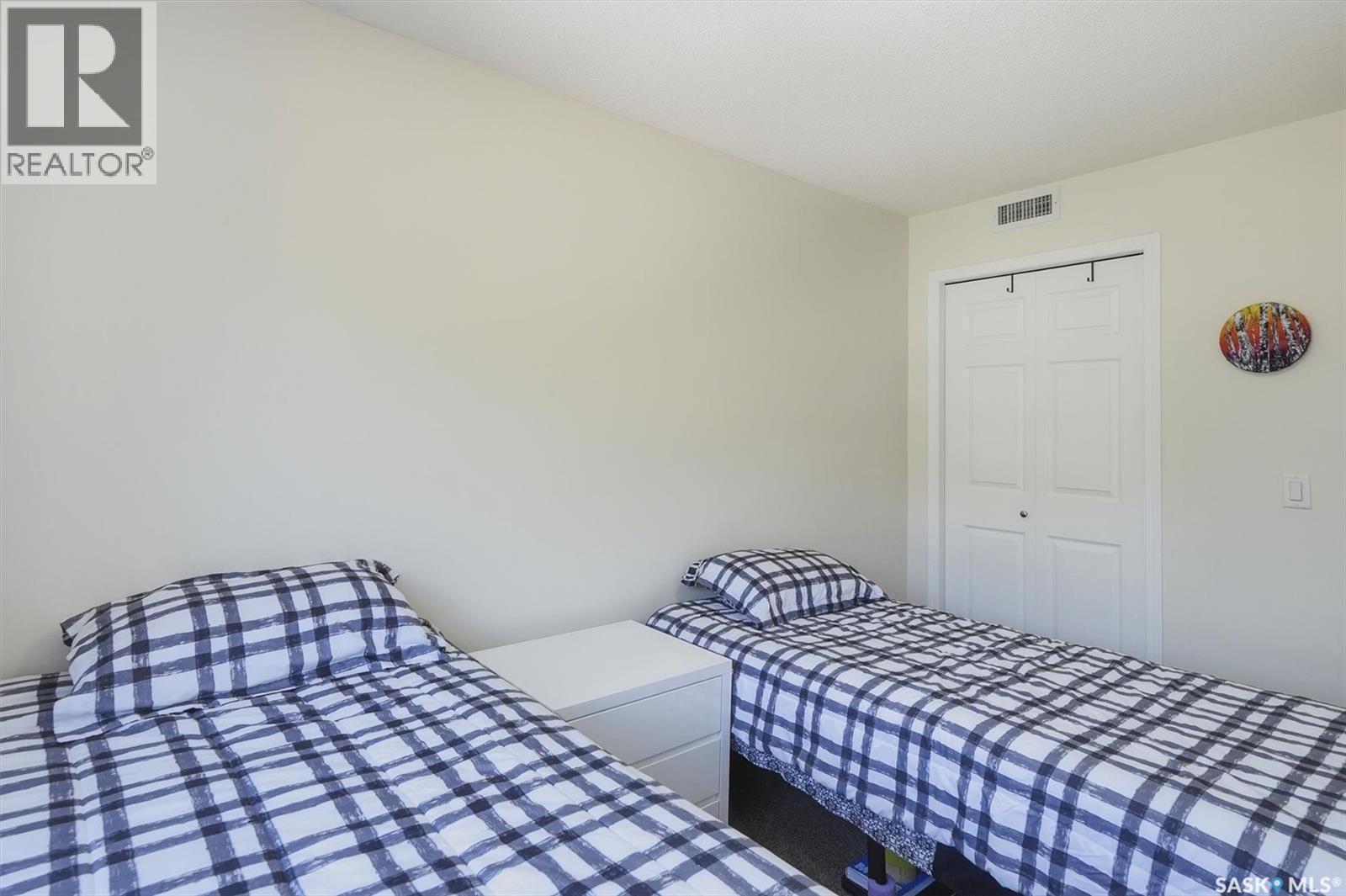 205 435 Main Street, Saskatoon, SK - Indoor Photo Showing Bedroom