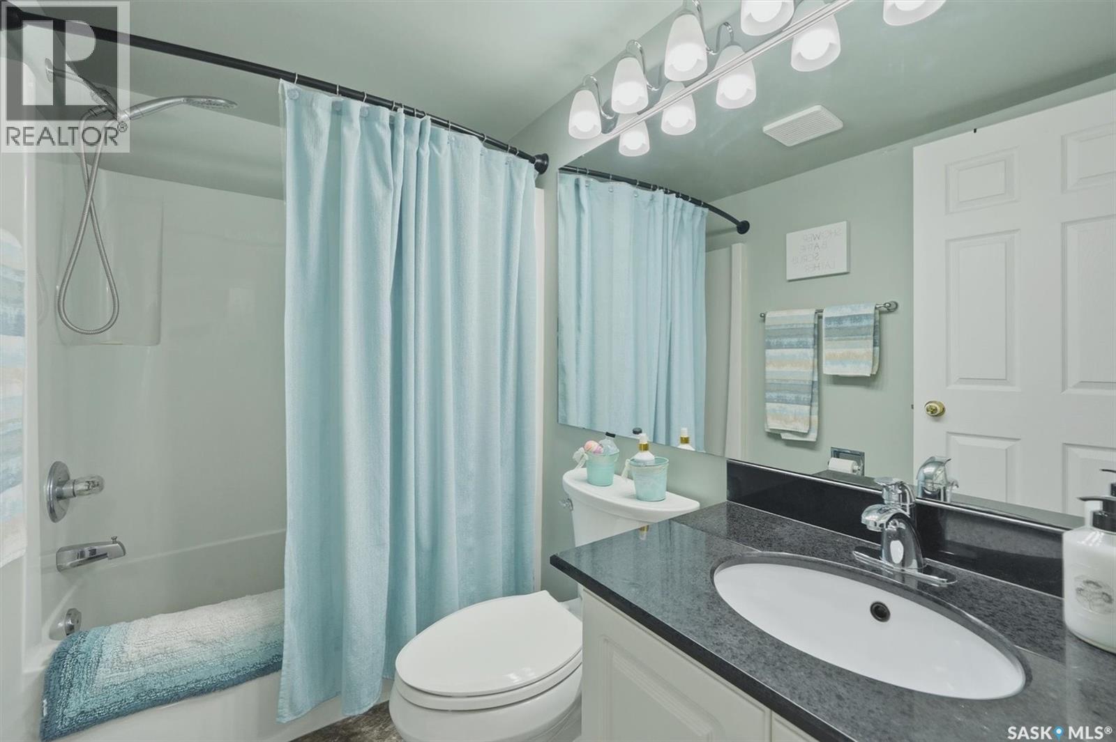 205 435 Main Street, Saskatoon, SK - Indoor Photo Showing Bathroom