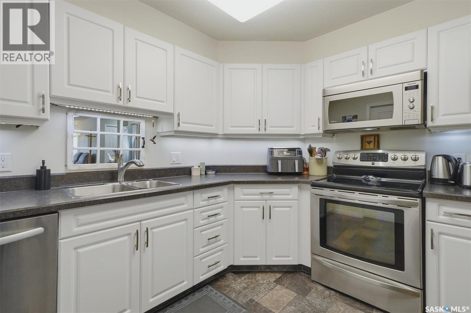 205 435 Main Street, Saskatoon, SK - Indoor Photo Showing Kitchen With Double Sink
