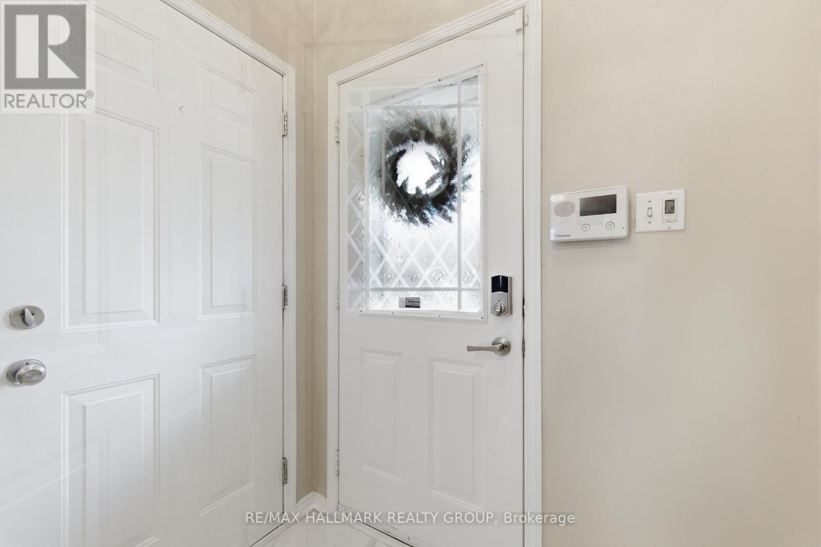2208 Brockstone Crescent, Ottawa, ON - Indoor Photo Showing Other Room