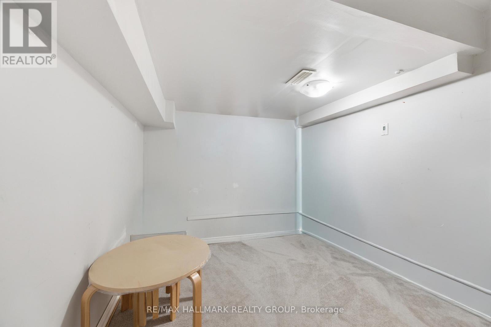 2208 Brockstone Crescent, Ottawa, ON - Indoor Photo Showing Other Room
