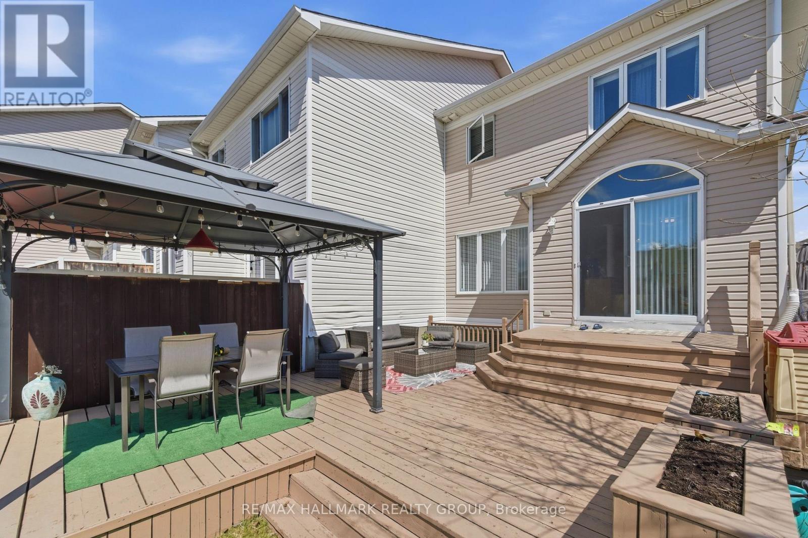2208 Brockstone Crescent, Ottawa, ON - Outdoor With Deck Patio Veranda With Exterior