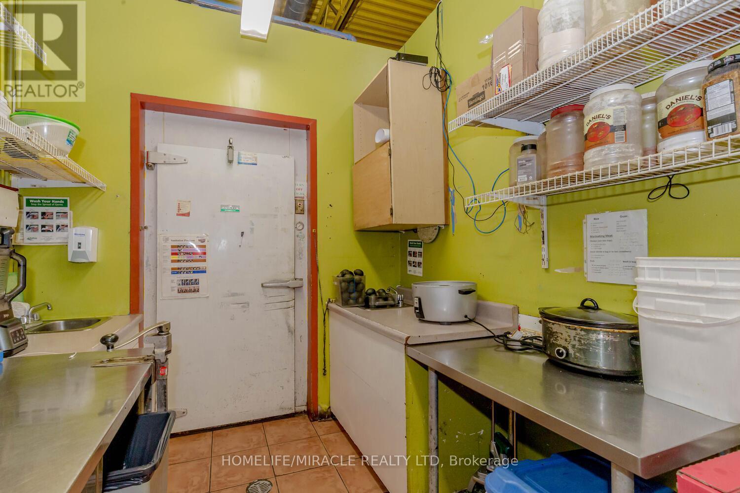 1C - 1035 Brant Street, Burlington, ON