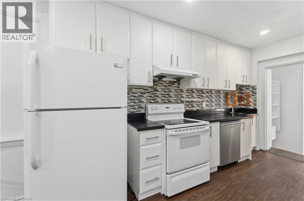 750 Barton Street E Unit# 3, Hamilton, ON - Indoor Photo Showing Kitchen