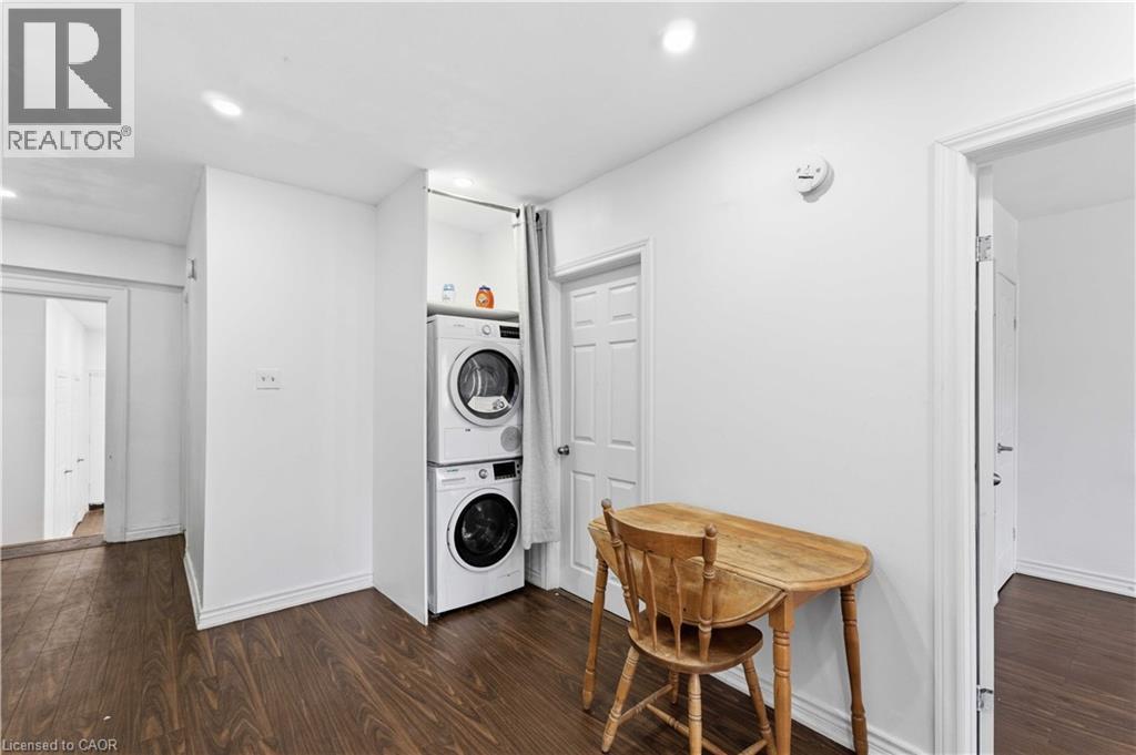 750 Barton Street E Unit# 3, Hamilton, ON - Indoor Photo Showing Laundry Room