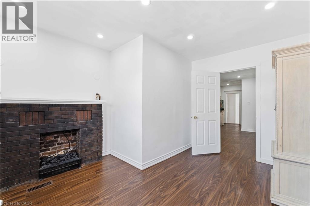 750 Barton Street E Unit# 3, Hamilton, ON - Indoor Photo Showing Other Room With Fireplace