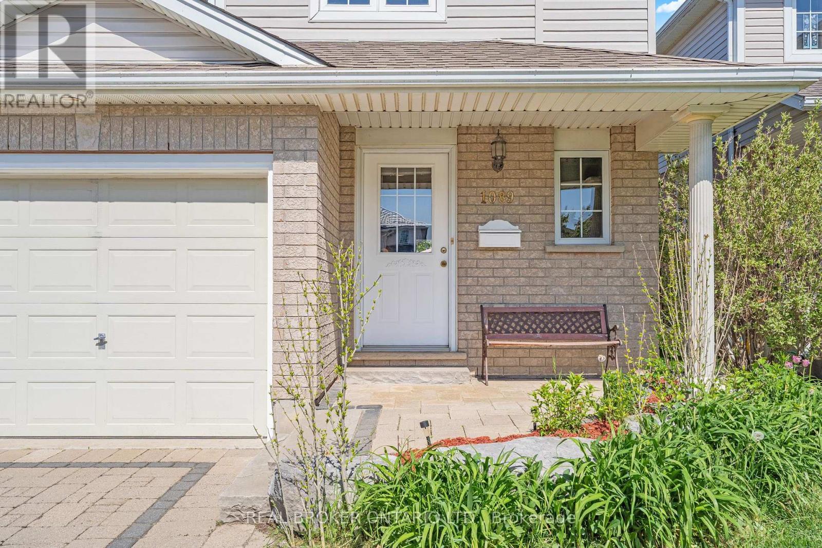 1089 Copper Leaf Crescent, Kitchener, ON - Outdoor With Exterior