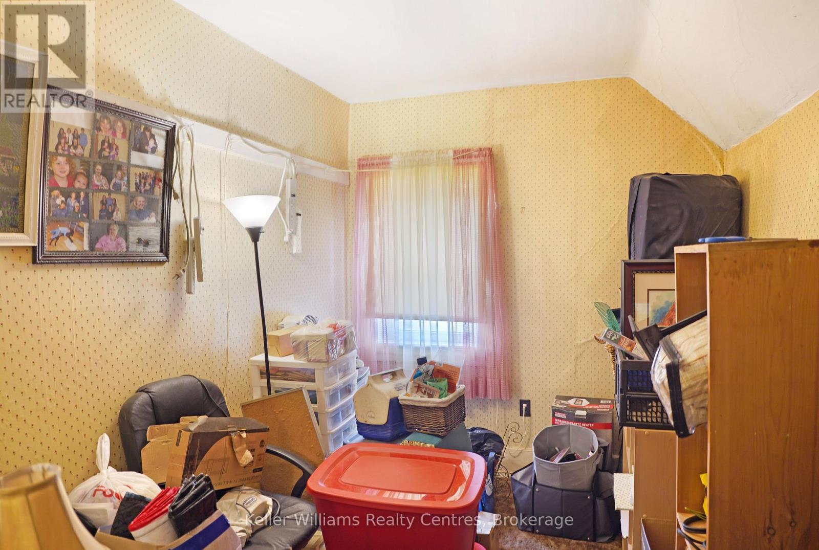580307 Sideroad 60, Chatsworth, ON - Indoor Photo Showing Other Room