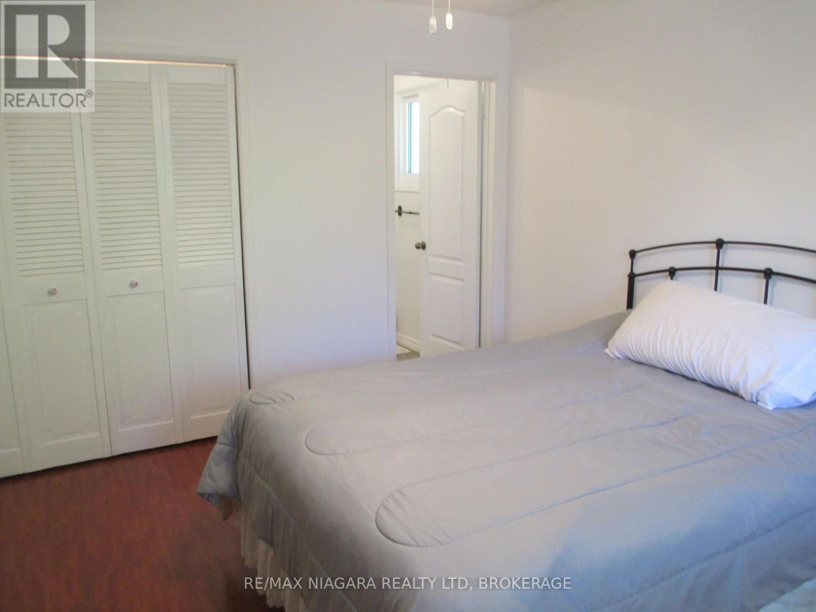 MASTER BEDROOM - 1452 Garrison Road, Fort Erie (Crescent Park), ON - Indoor Photo Showing Bedroom