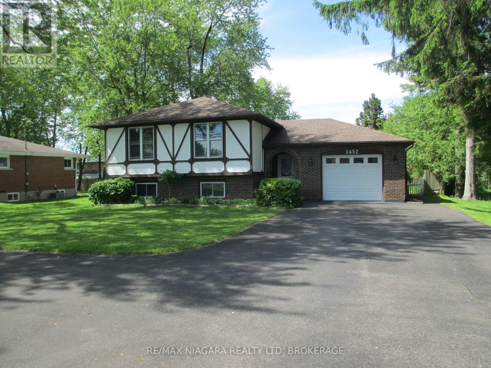 1452 Garrison Road, Fort Erie (Crescent Park), ON - Outdoor