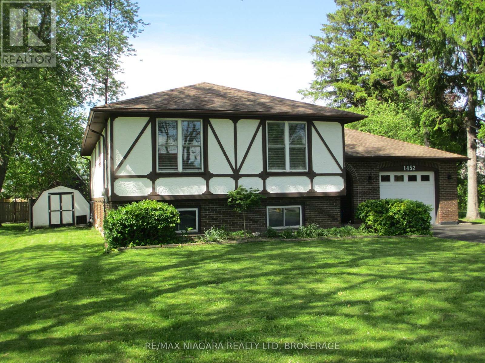 1452 Garrison Road, Fort Erie (Crescent Park), ON - Outdoor