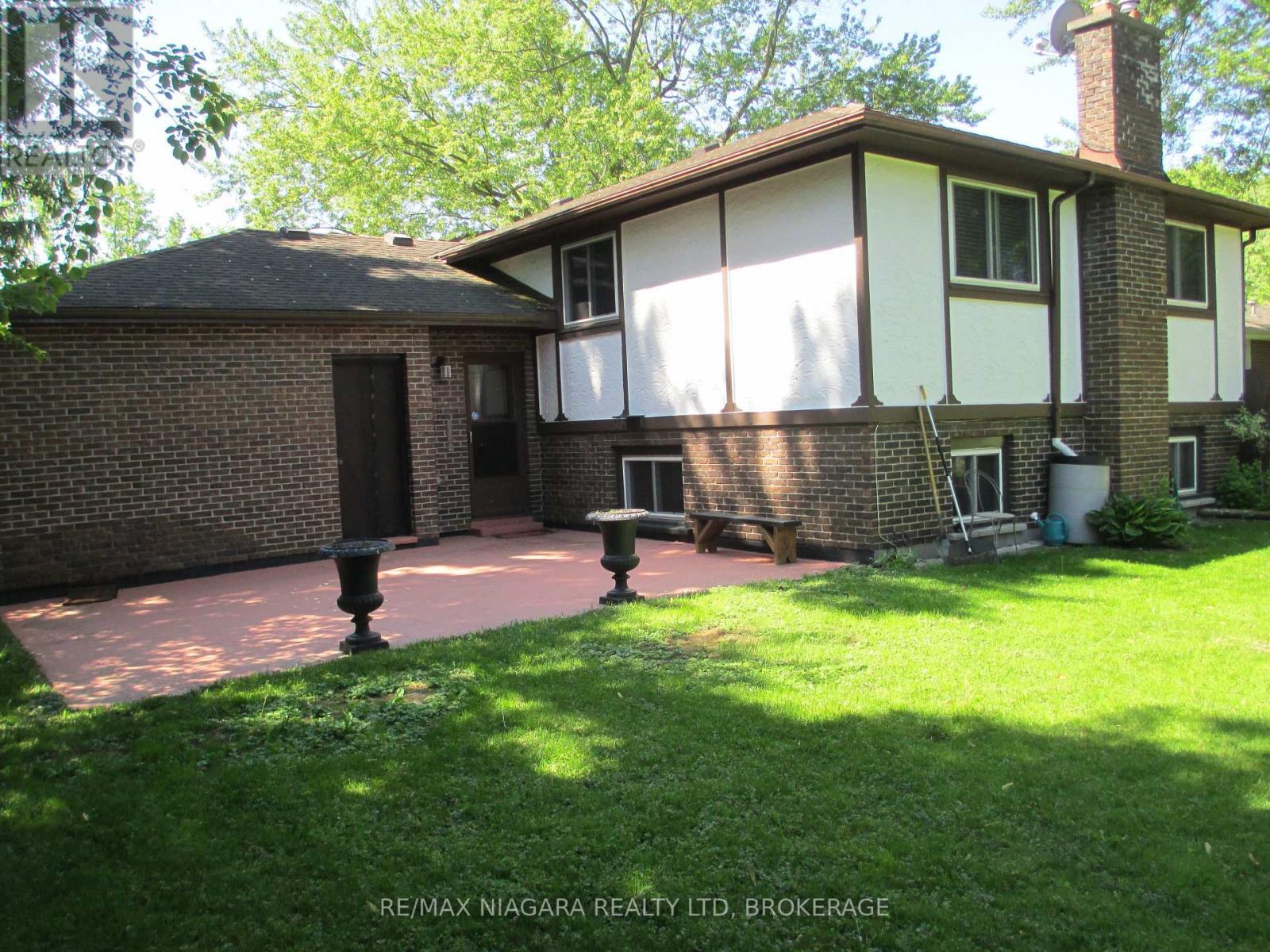 rear yard and patio - 1452 Garrison Road, Fort Erie (Crescent Park), ON - Outdoor