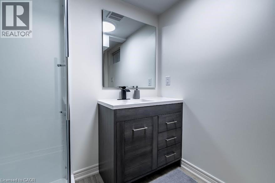261 Scott Street Unit# B, St. Catharines, ON - Indoor Photo Showing Other Room
