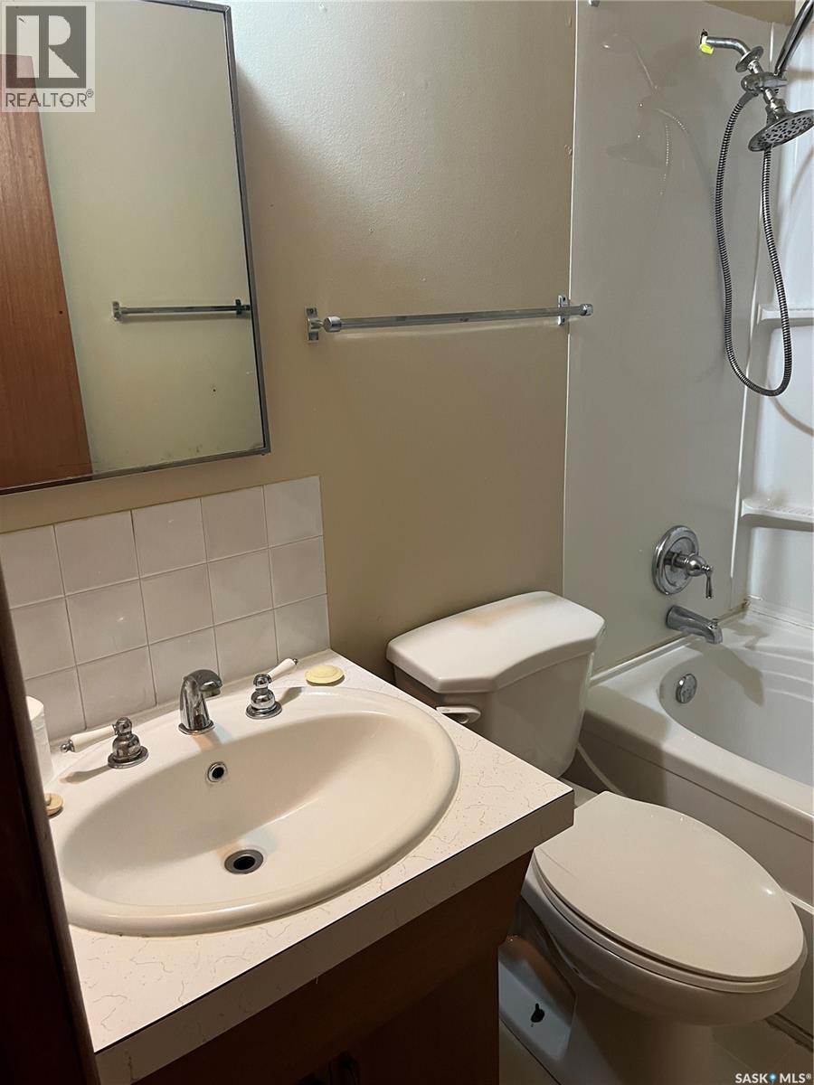 67 Bradbrooke Drive, Yorkton, SK - Indoor Photo Showing Bathroom