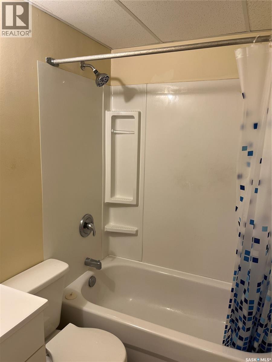 67 Bradbrooke Drive, Yorkton, SK - Indoor Photo Showing Bathroom