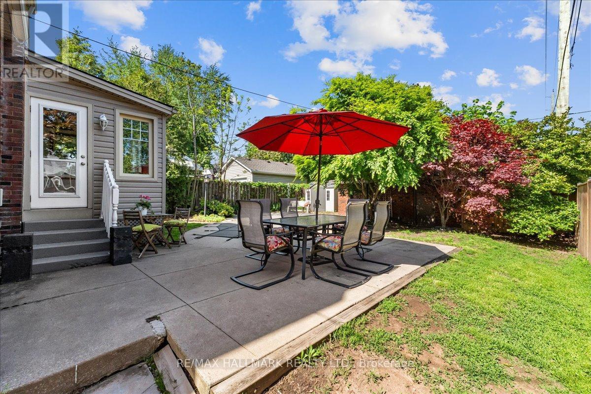 62 Tuxedo Avenue S, Hamilton, ON - Outdoor