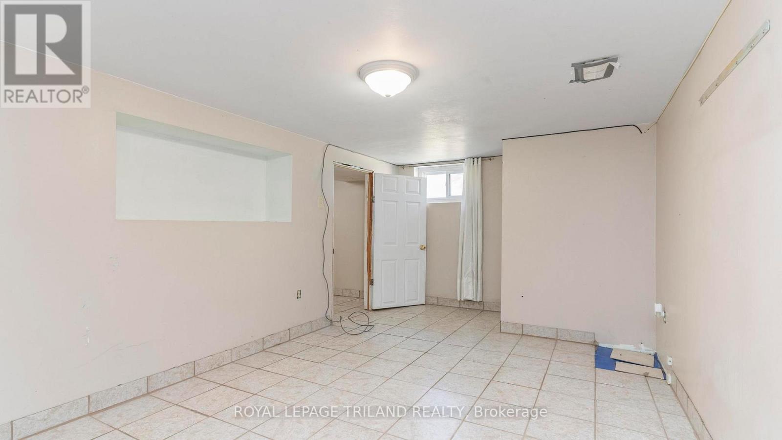 Large gazebo on lower deck - 1291 Trafalgar Street, London East (East M), ON - Indoor Photo Showing Other Room