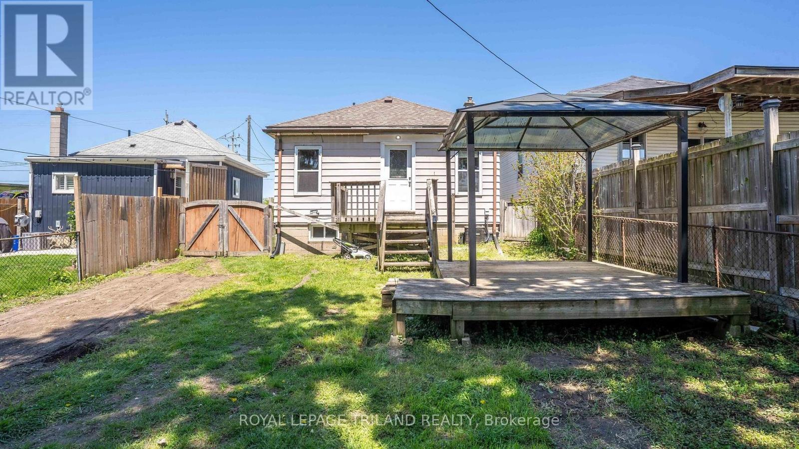 Virtually Staged - 1291 Trafalgar Street, London East (East M), ON - Outdoor With Deck Patio Veranda