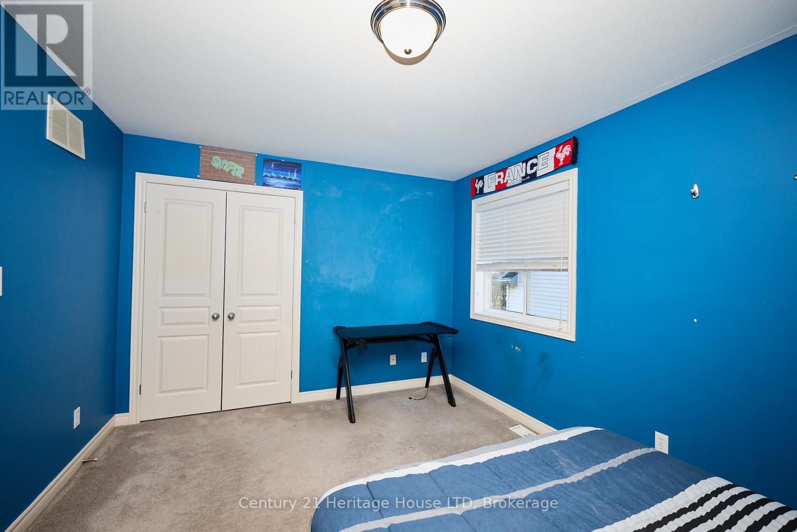 4 Arlene Street, St. Catharines (Rykert/Vansickle), ON - Indoor Photo Showing Bedroom