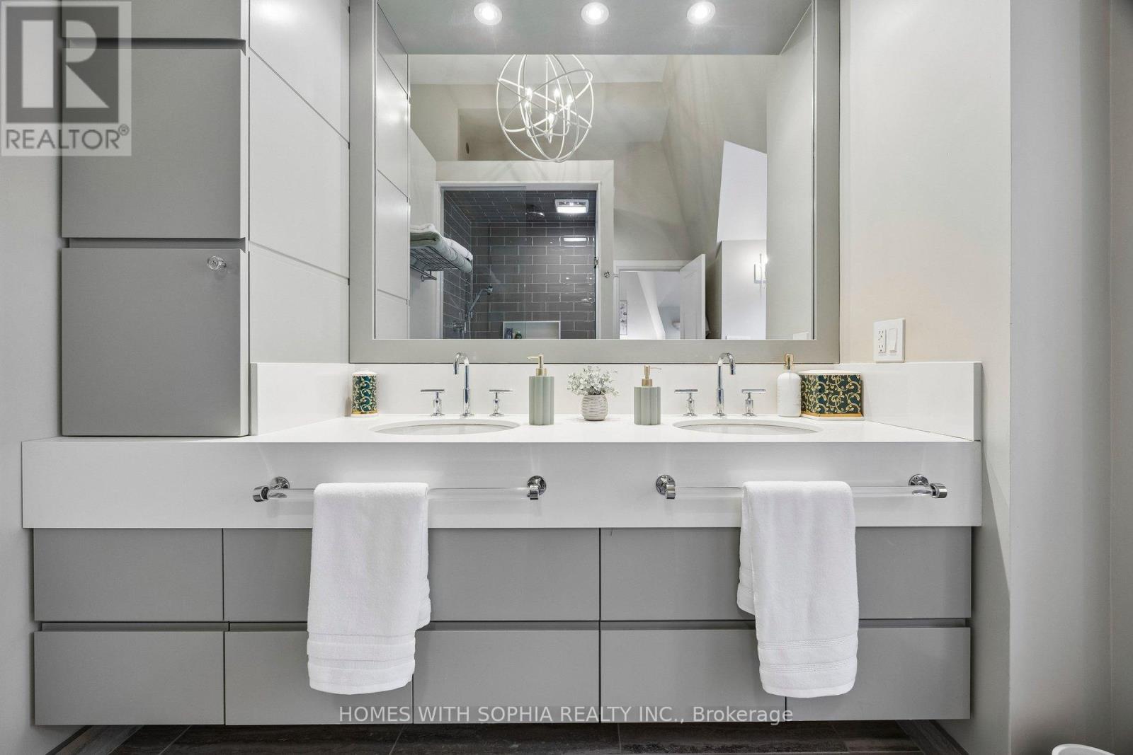 Primary bedroom Ensuite - 162 Glenvale Boulevard, Toronto, ON - Indoor Photo Showing Bathroom