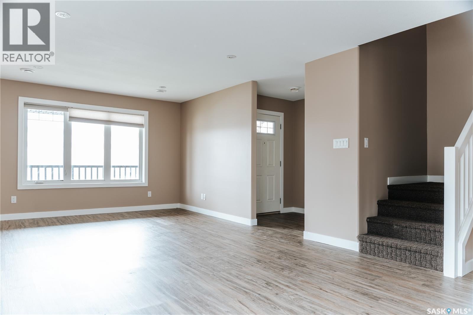 145 Mcintyre Street N, Regina, SK - Indoor Photo Showing Other Room