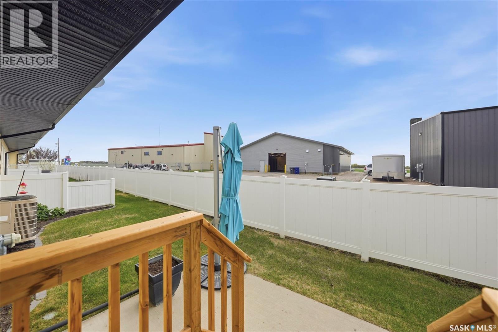 8 320 3Rd Street, Osler, SK - Outdoor