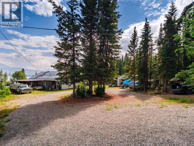 52 Lakeview Road, Whitehorse South, YT - Outdoor