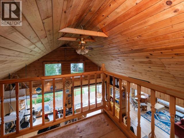 52 Lakeview Road, Whitehorse South, YT - Indoor Photo Showing Other Room