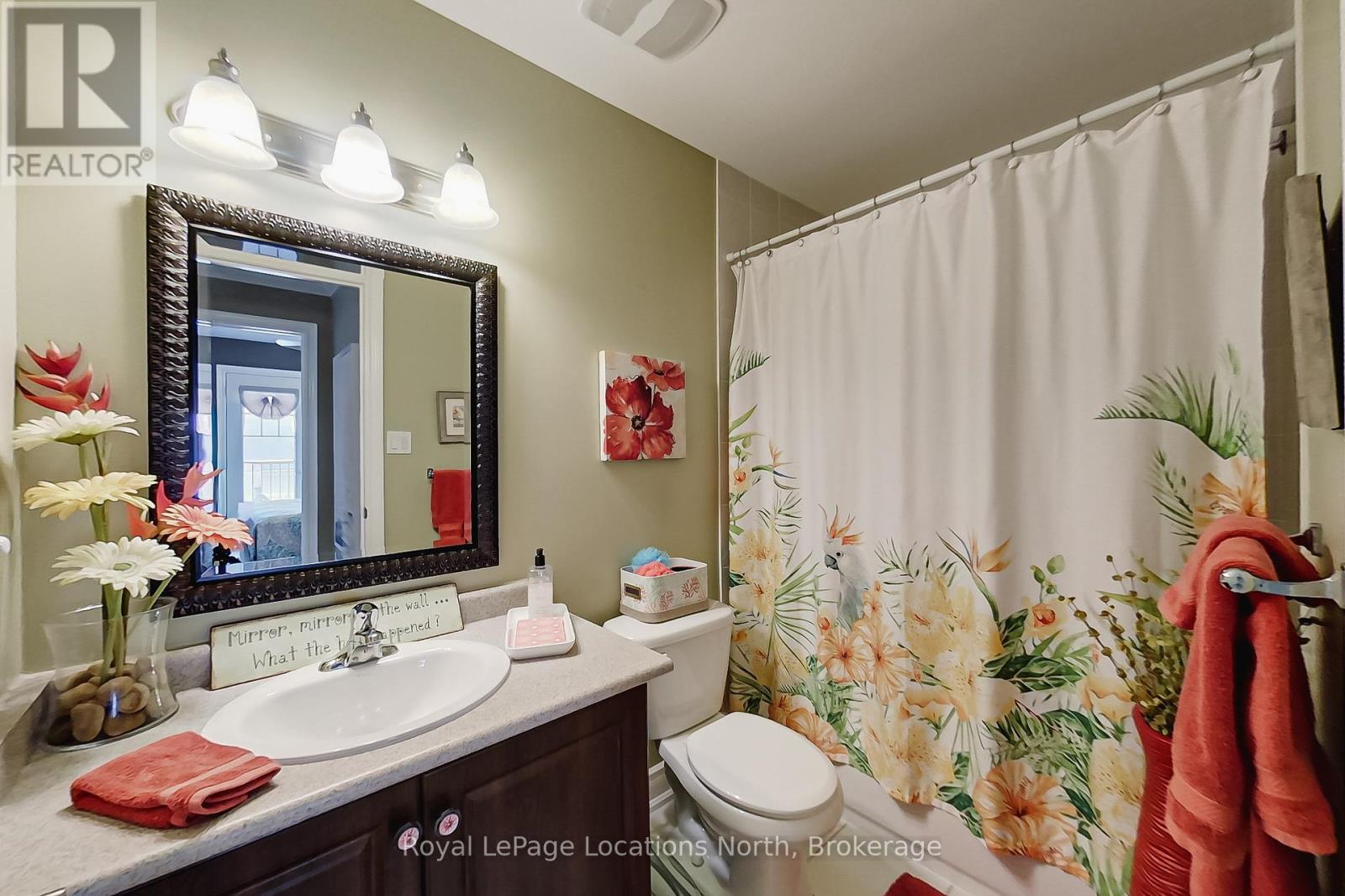 23 Covington Blue Crescent, Wasaga Beach, ON - Indoor Photo Showing Bathroom