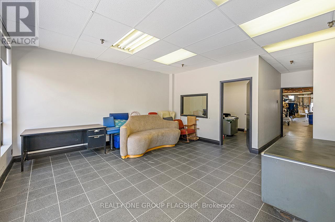 17 - 7171 Torbram Road, Mississauga, ON