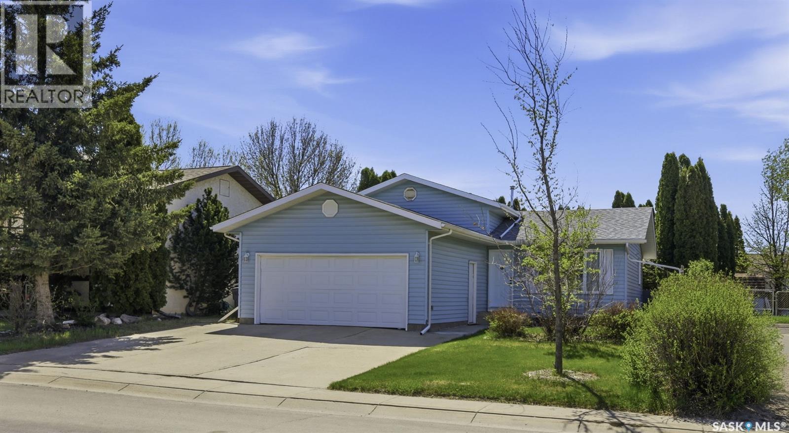 230 Konihowski Road, Saskatoon, SK - Outdoor