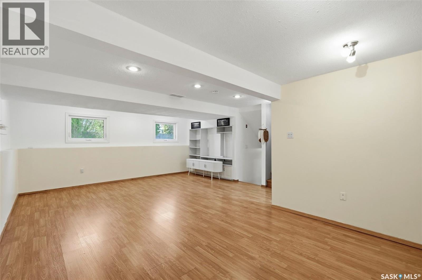 230 Konihowski Road, Saskatoon, SK - Indoor