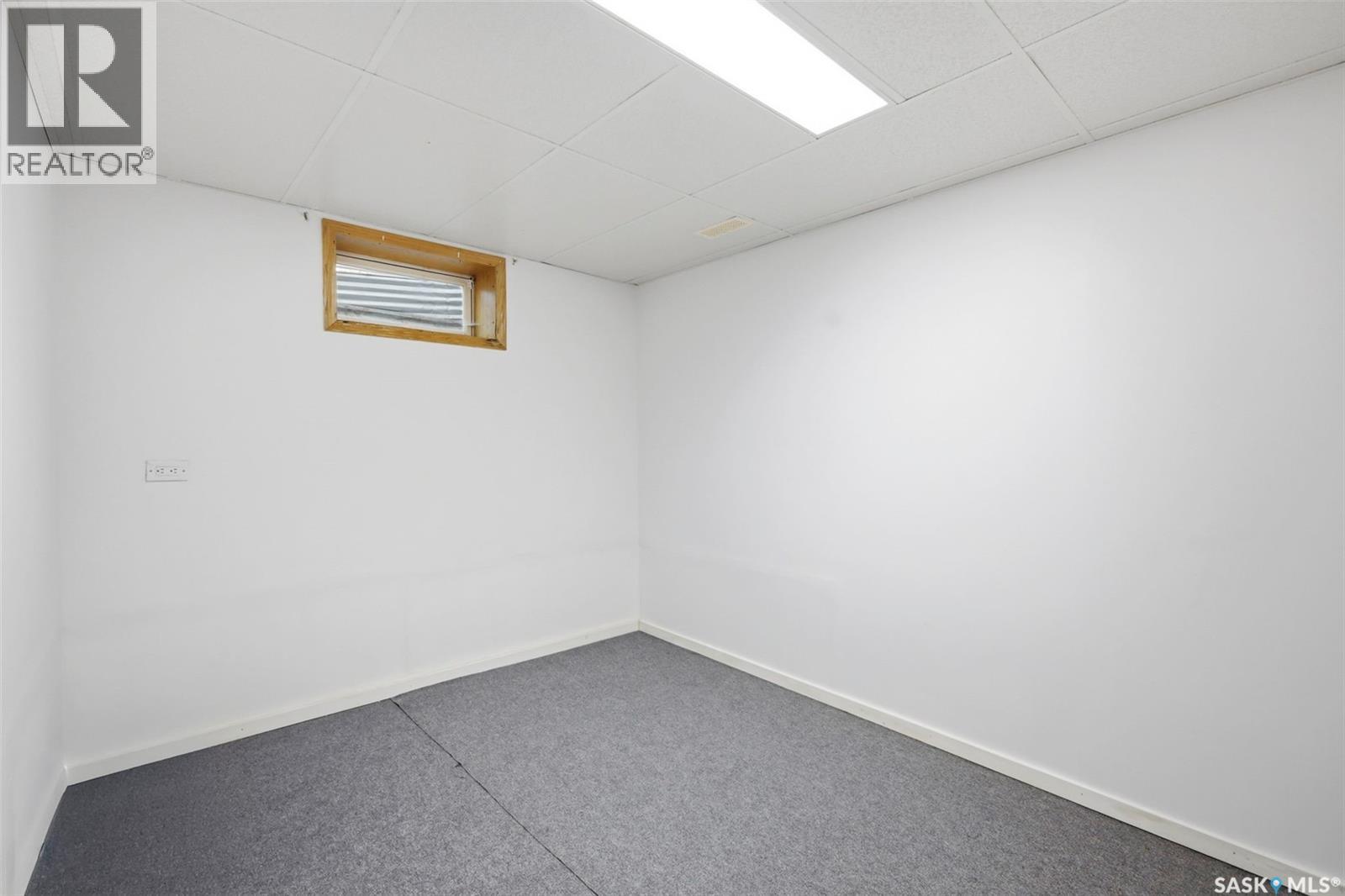 230 Konihowski Road, Saskatoon, SK - Indoor Photo Showing Other Room