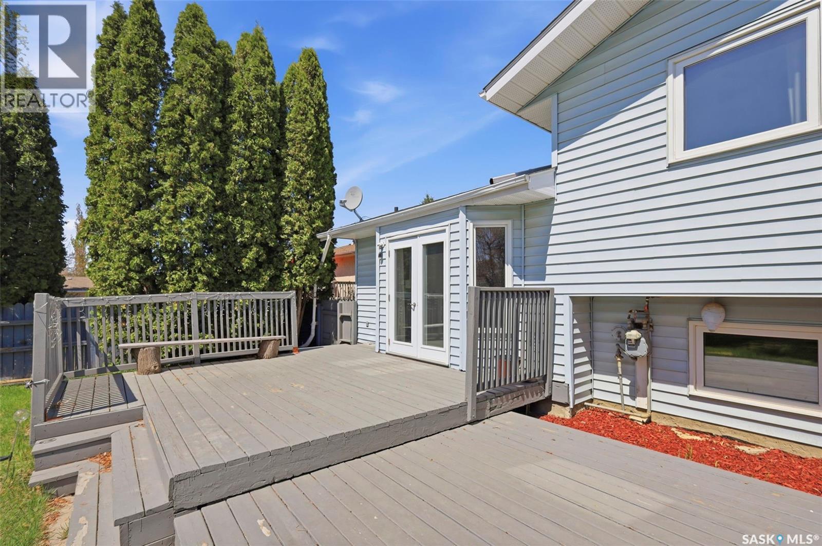 230 Konihowski Road, Saskatoon, SK - Outdoor With Deck Patio Veranda With Exterior