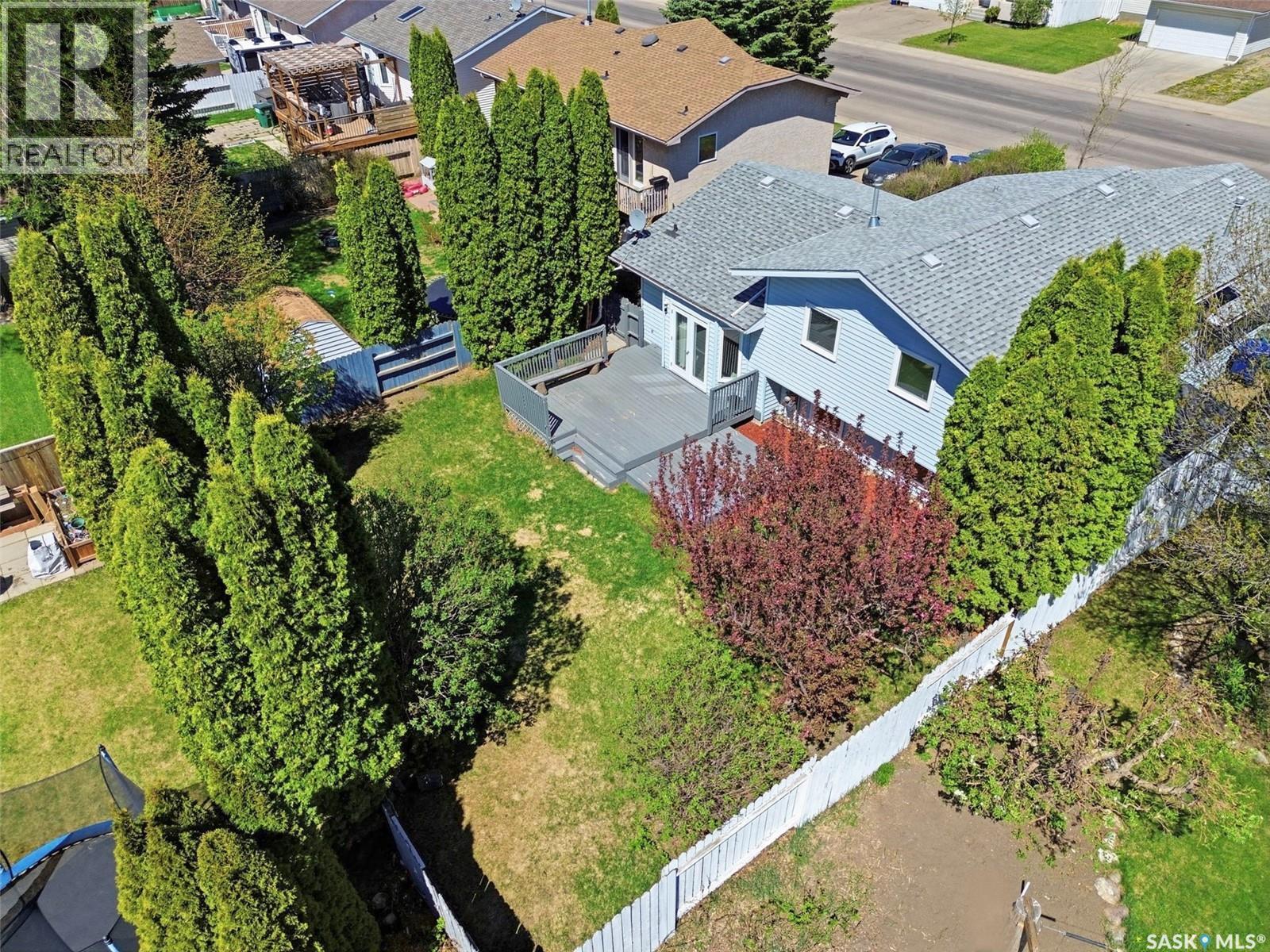 230 Konihowski Road, Saskatoon, SK - Outdoor