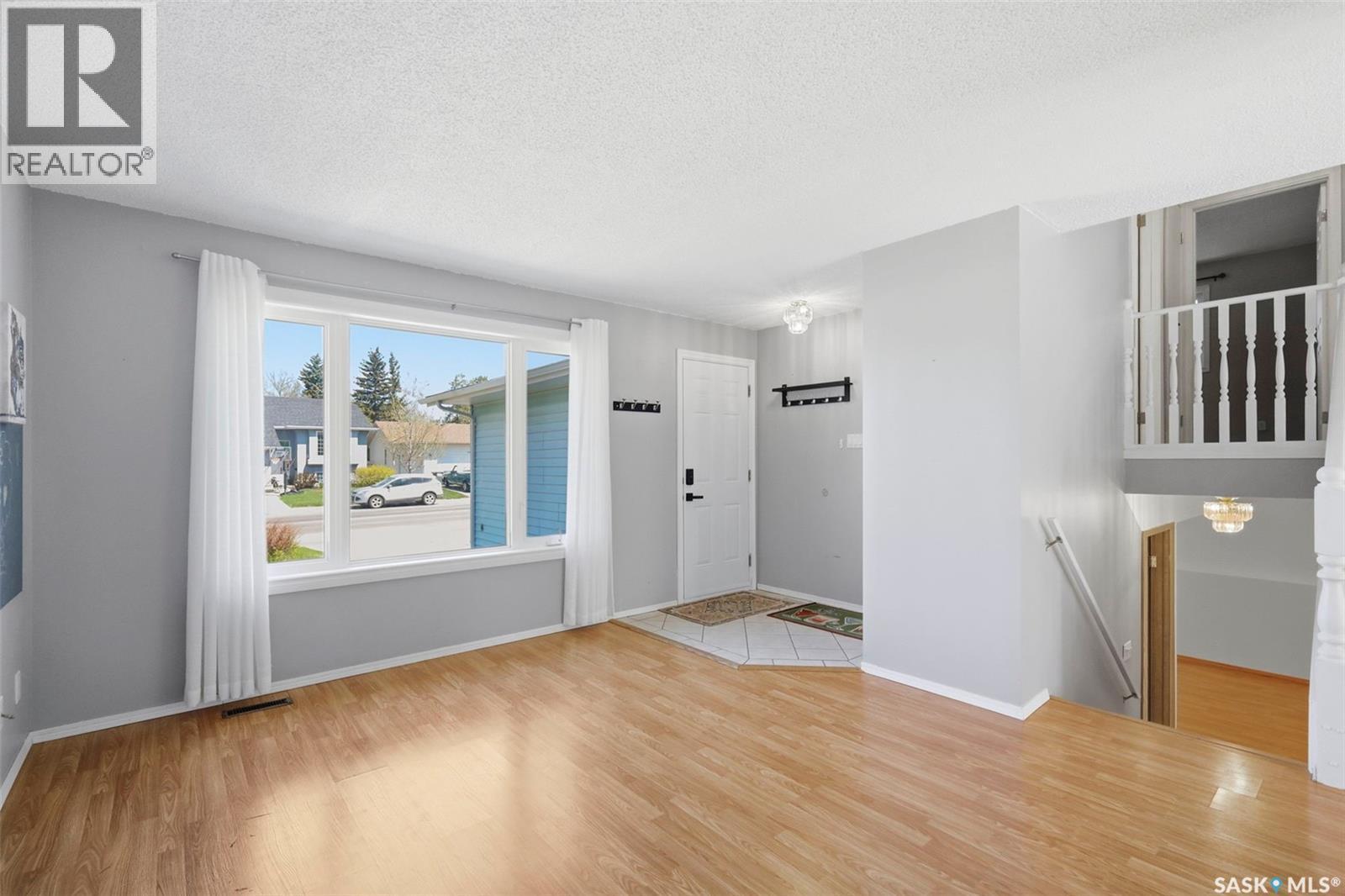 230 Konihowski Road, Saskatoon, SK - Indoor Photo Showing Other Room