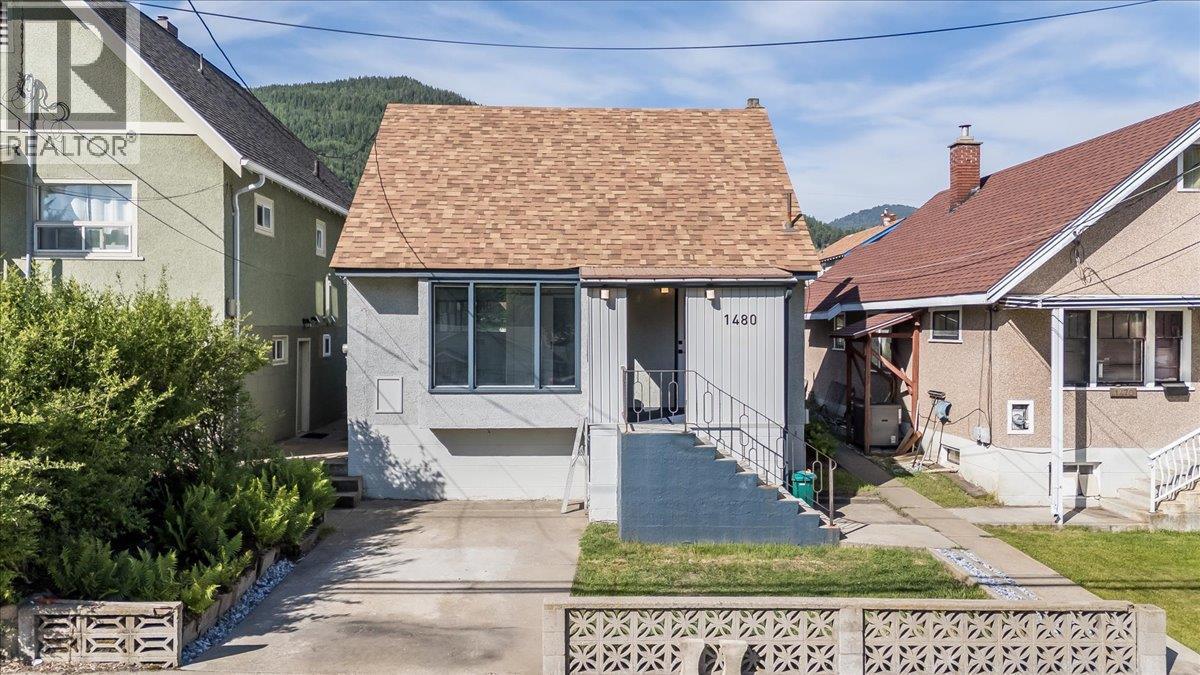 1480 Third Avenue, Trail, BC - Outdoor
