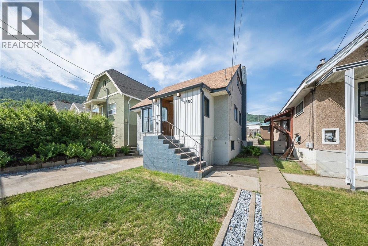 1480 Third Avenue, Trail, BC - Outdoor