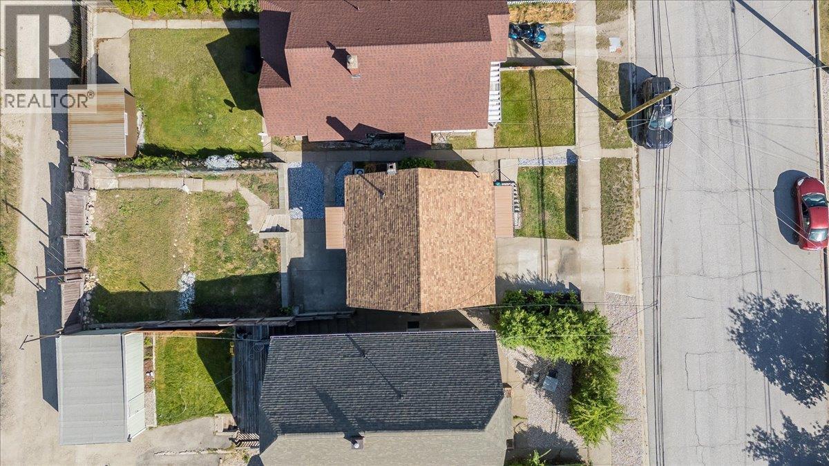 1480 Third Avenue, Trail, BC - Outdoor