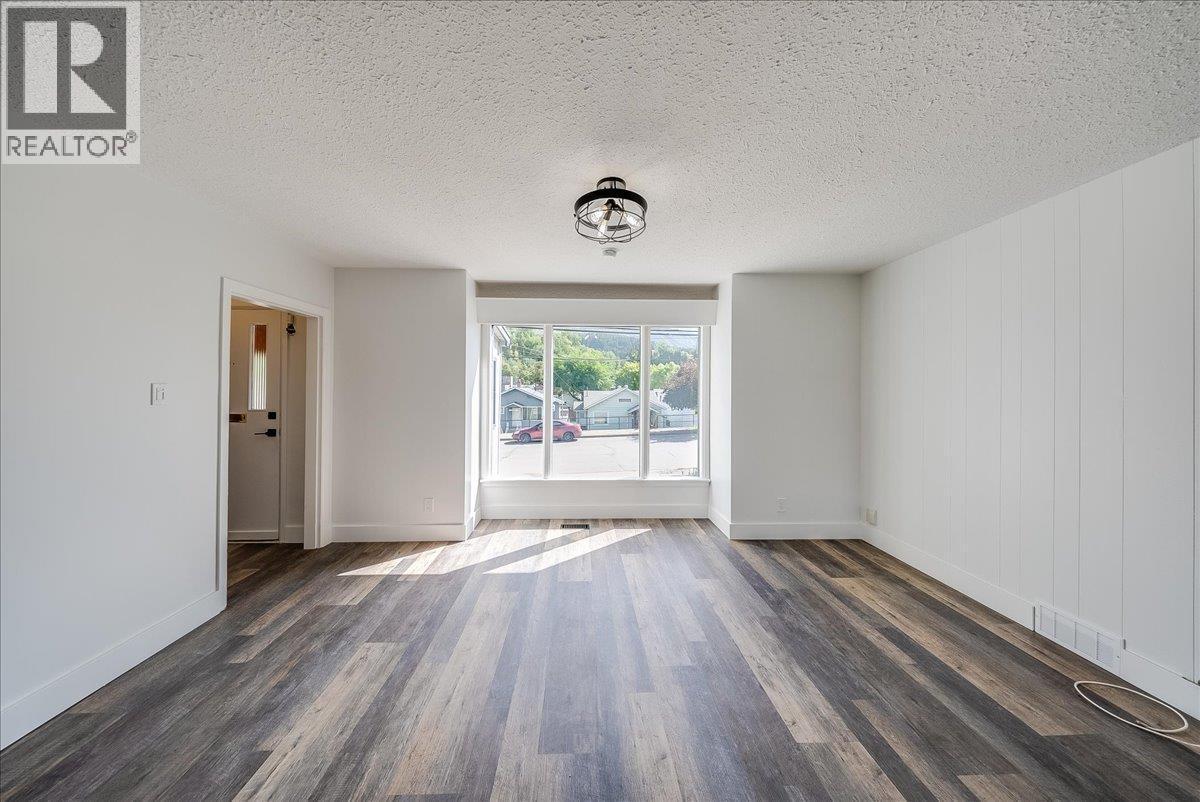 1480 Third Avenue, Trail, BC - Indoor Photo Showing Other Room