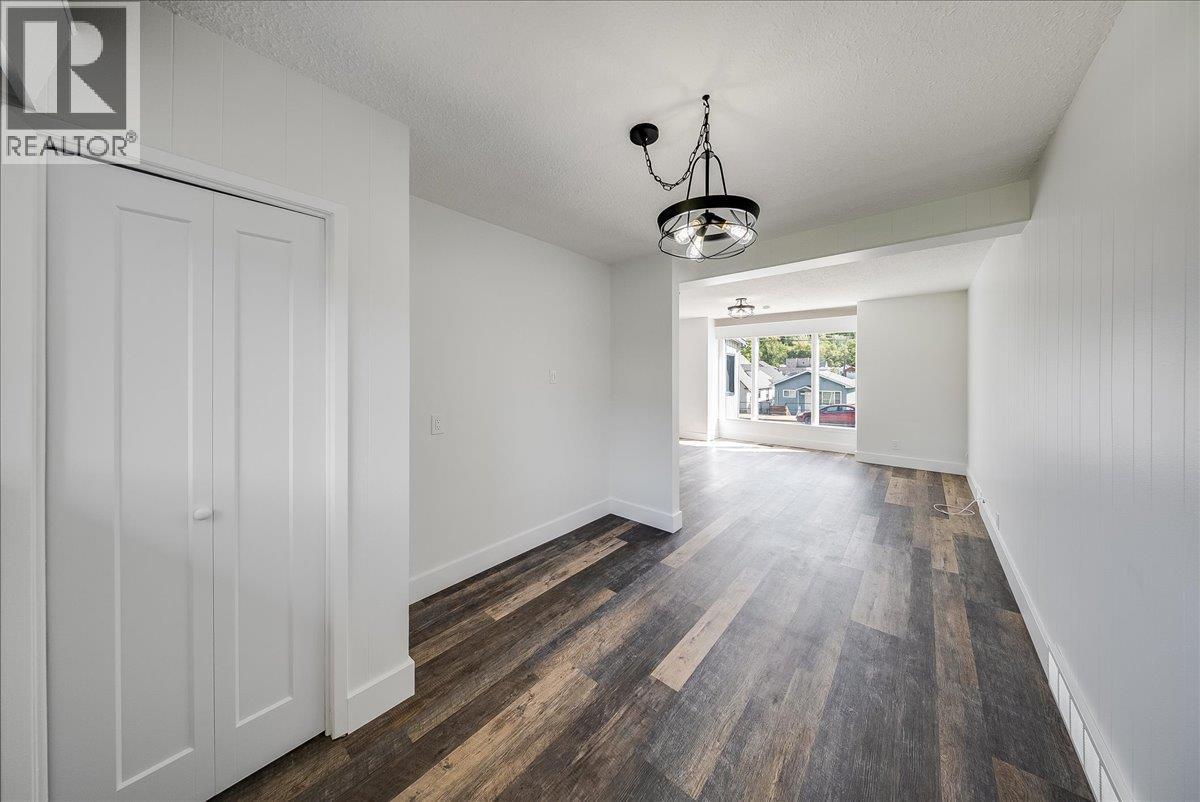 1480 Third Avenue, Trail, BC - Indoor Photo Showing Other Room