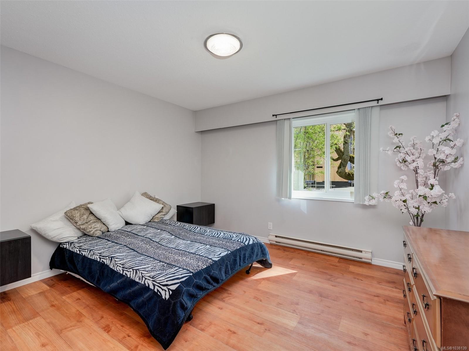#5-3968 Cedar Hill Rd, Saanich, BC