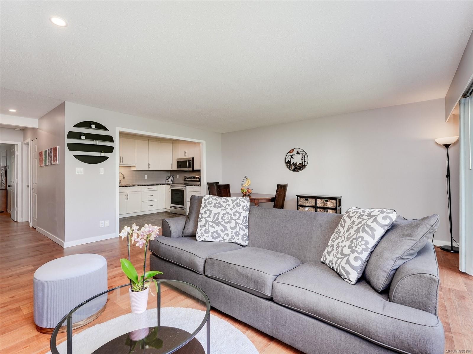 #5-3968 Cedar Hill Rd, Saanich, BC
