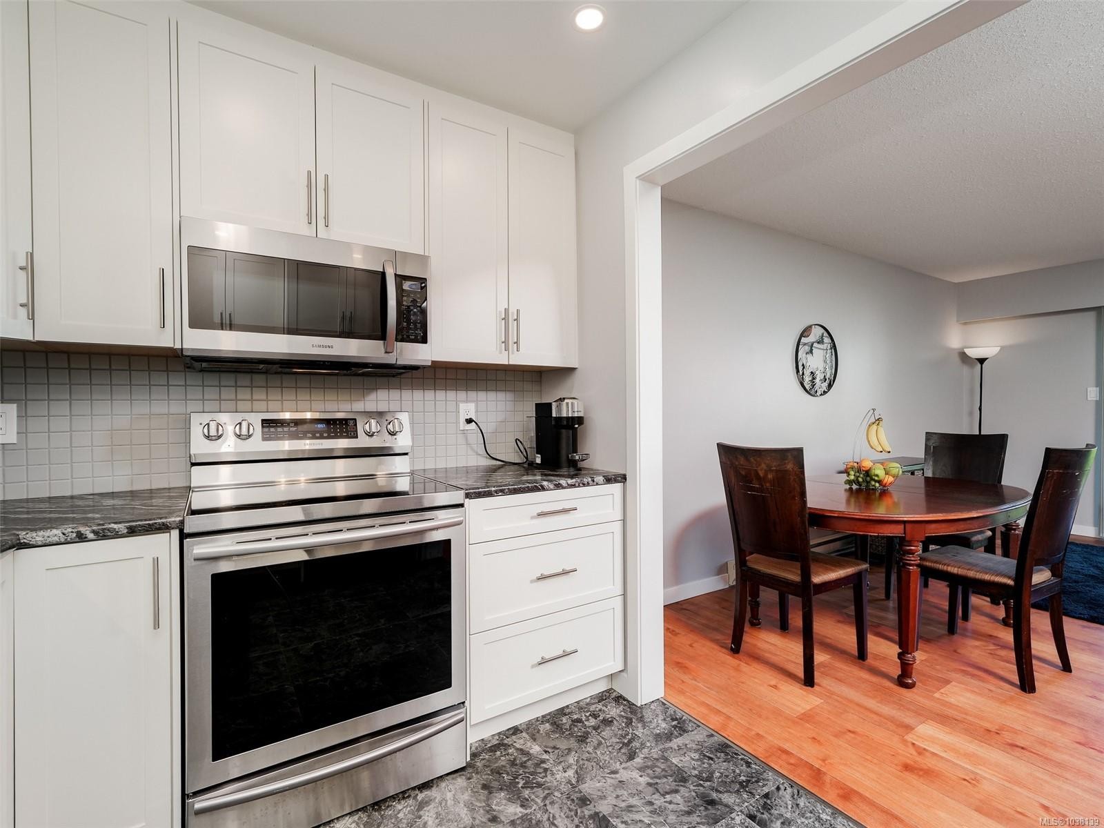 #5-3968 Cedar Hill Rd, Saanich, BC