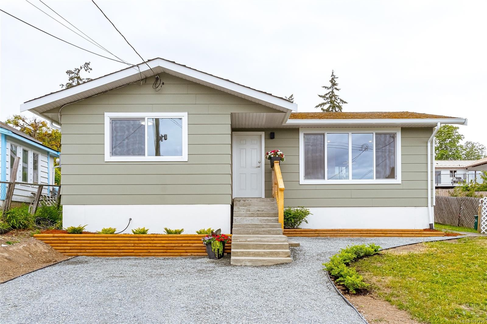 8082 York Ave, Crofton, BC