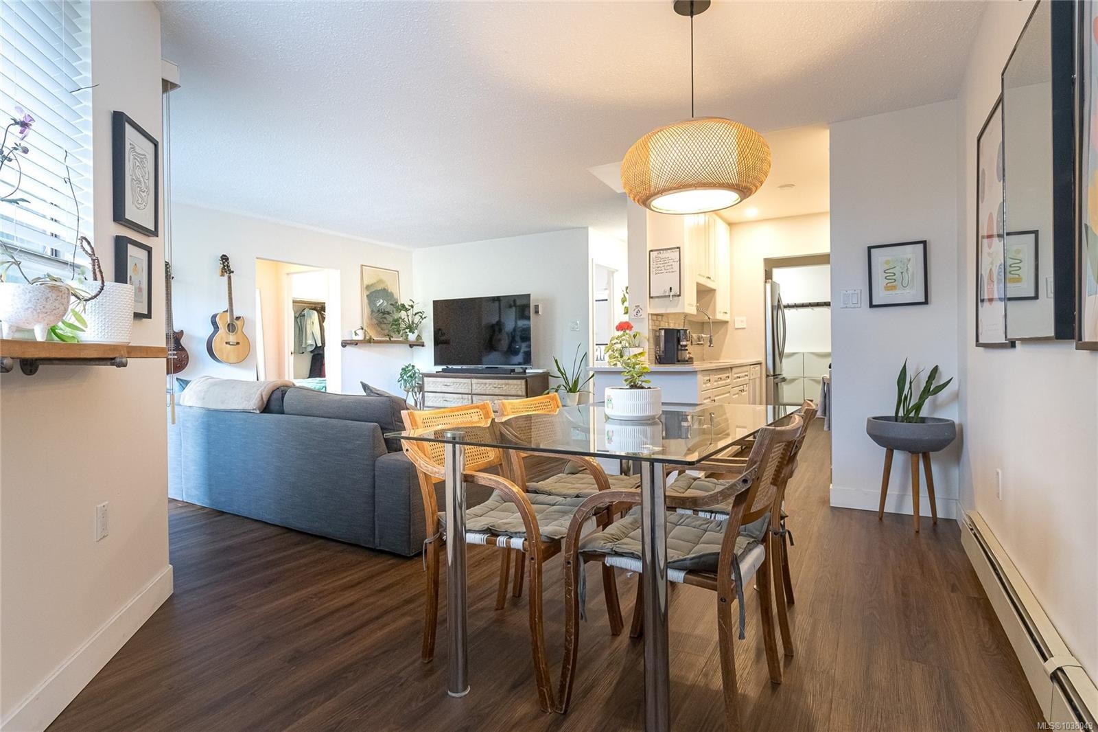 #102-1745 Leighton Rd, Victoria, BC - Indoor